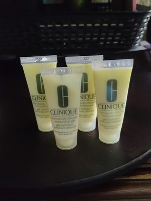 Clinique Dramatically Different Moisturizing Lotion In Tube Lot Of 4 Tubes