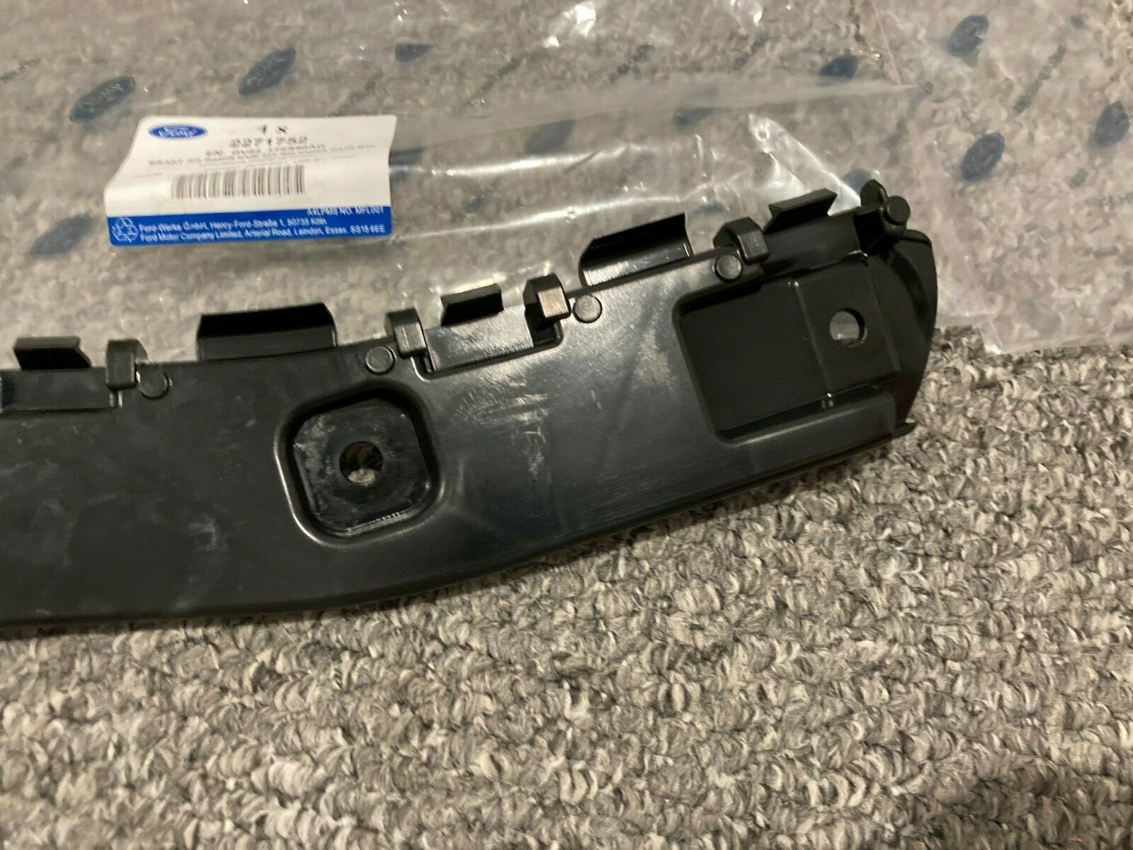 Ford Kuga Mk2 RH Rear Bumper Bracket Genuine OEM 2271752  