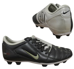 nike total 90 2004