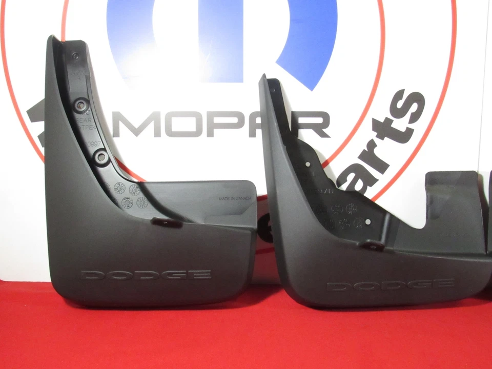 Dodge Journey  Molded Front & Rear Splash Guards NEW OEM MOPAR - Imagem 2 de 4
