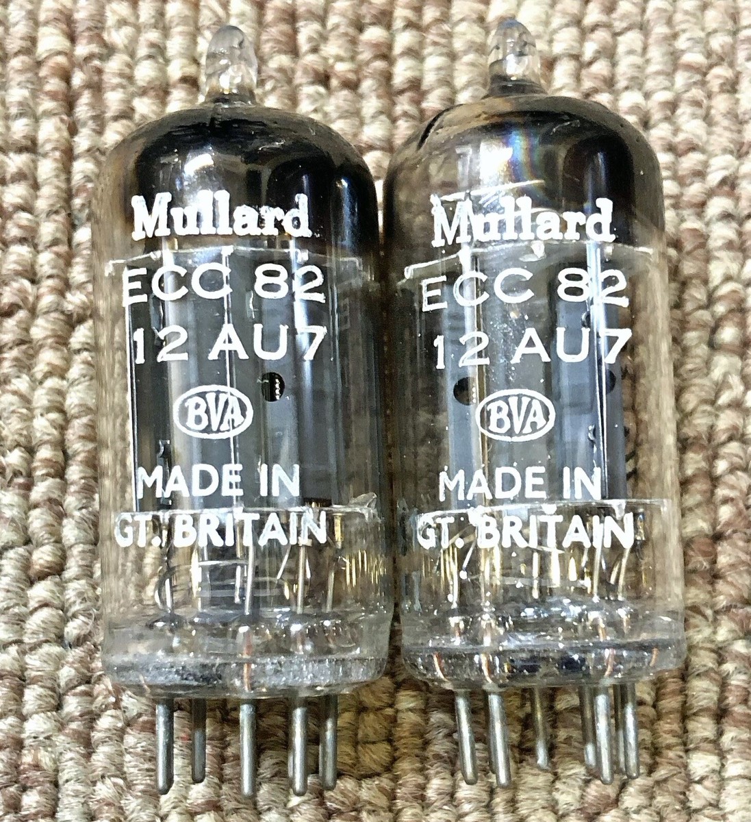 Mullard ECC82 真空管 Mullard 12AU7/ECC82 Long Plate Square getter 1956 NOS NIB matched