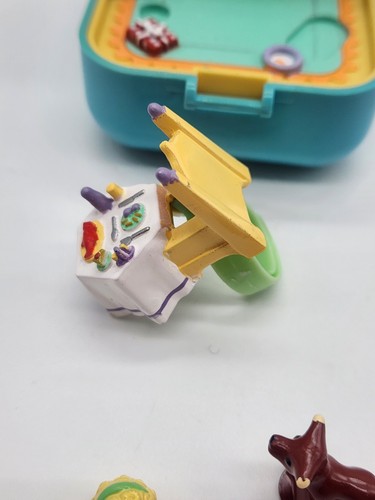 Polly Pocket Vintage 1991 Polly's Dinnertime Ring & Ring Case Bluebird COMPLETE - Picture 8 of 15
