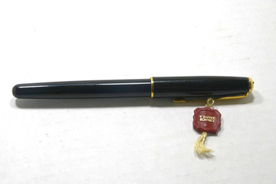 Parker Sonnet Black/Gold Medium Fountain Pen 18k gold nib