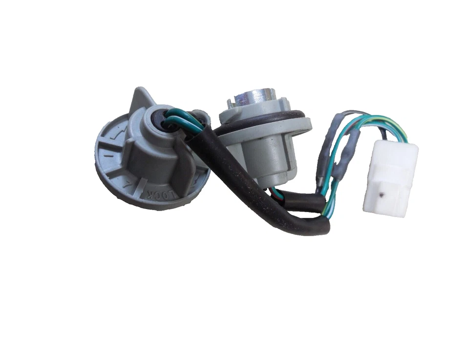 NOS 1993 1994 Mercury Villager Tail Lamp Socket F3XY-13410-A - Image 2 of 3