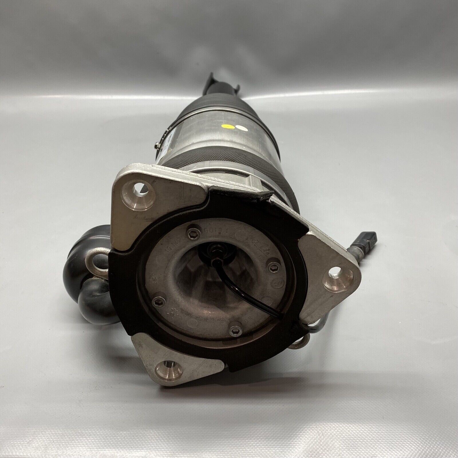 BENTLEY FLYING SPUR AIR STRUT SHOCK LEFT REAR 2013 2014 2015 2016 2017 OEM