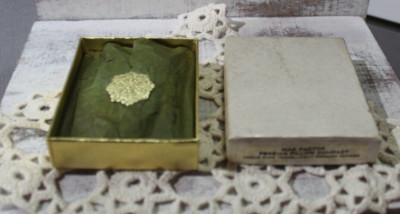 Vtg Max Factor Persian Pillow Compact Creme Puff Translucent Presses Powder GOLD