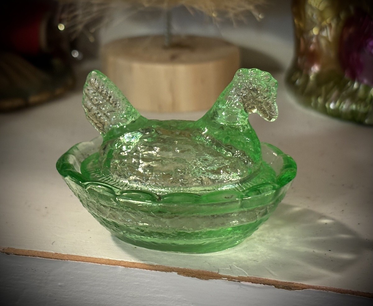 TINY Light Green Glass Chicken Hen on Nest 2 piece set only 2 1/2