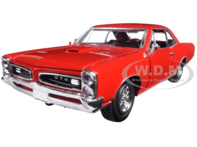 1966 PONTIAC GTO RED 1/25 DIECAST MODEL CAR BY NEW RAY 71853 A