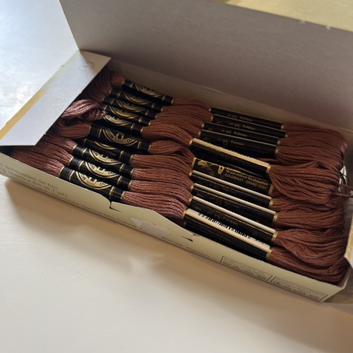 Vtg DMC 22 Skeins Box Mouline Special 25 Thread Floss #3772 V Dark Desert Sand - Picture 5 of 5