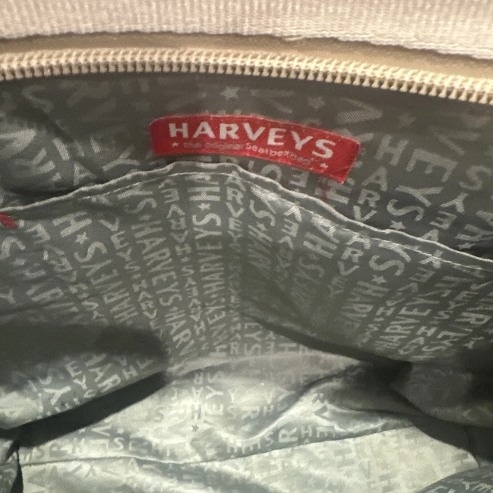 Mochila cinturón de seguridad Harveys., bolso, monedero. Taupe, marrón claro.  Hecho en USA. Foto 3 de 4