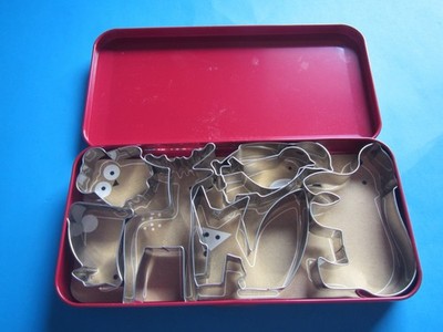 Crate and Barrel Critter Cookie Cutters complete 7 piece set with case