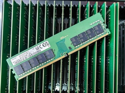 Samsung 16GB DDR4 3200 ECC UDIMM RAM 1Rx8 PC4-3200AA-ED2 M391A2G43BB2-CWE 288pin