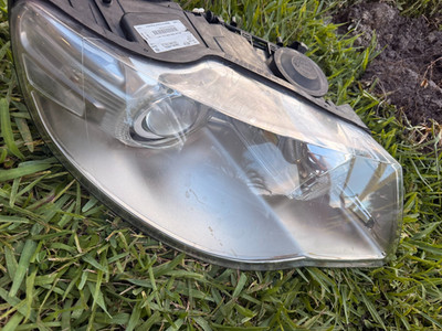2006 - 2010 Volkswagen Passat B6 Headlight XENON  AFS 3C0-941-752-F RIGHT OEM