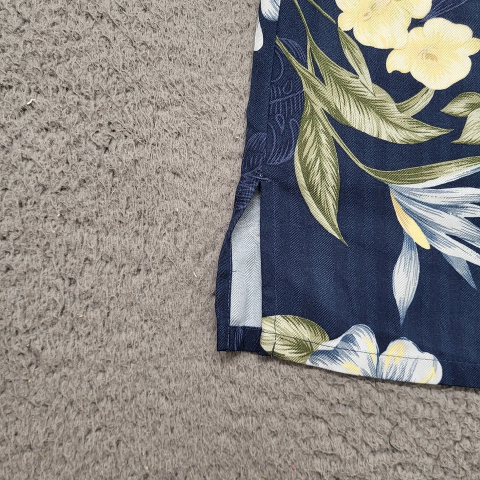 Caribbean Joe Skirt Women’s ~Size 8~ 100% Rayon Blue Navy Floral Hawaii Zip Back - Image 4 of 4