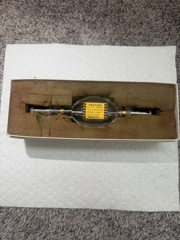 USHIO UXL-302-O Xenon Short Arc Lamp 300W Bulb Japan Used (UXL-302-0)