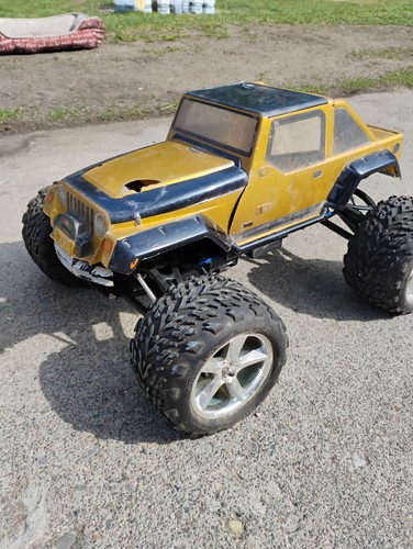 Traxxas Revo Roller