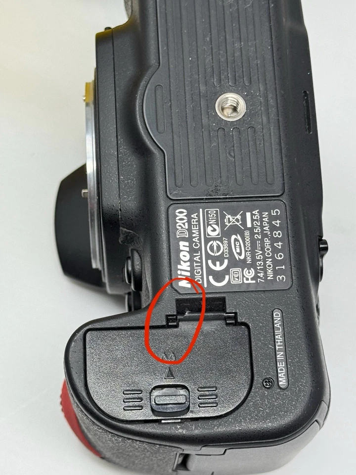 Kit de inicio de lente Nikon D200 + Nikkor AF-S 24-85 mm f3,5-4,5 G ED IF Foto 3 de 4