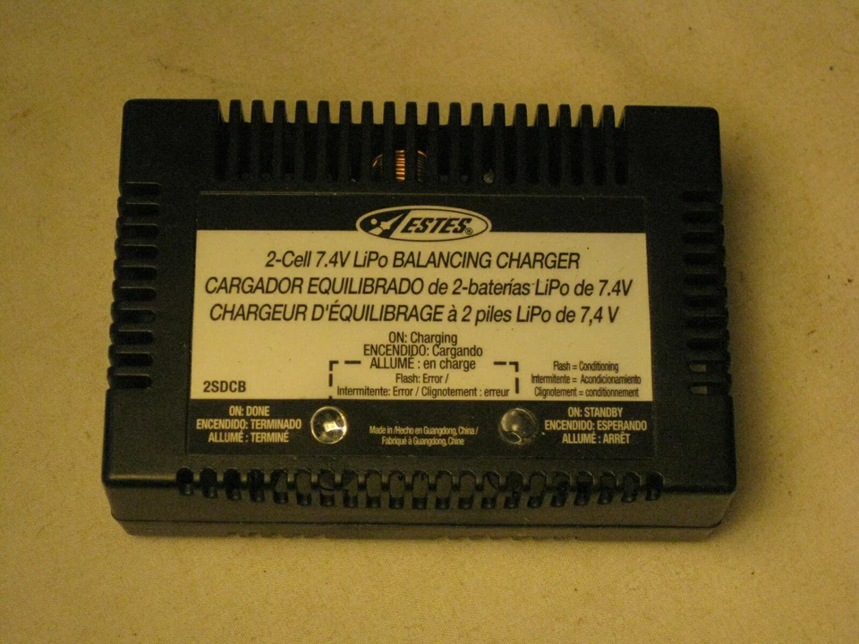 base unit only Estes 2 Cell 7.4V LiPo Balancing Charger 2SDCB - Image 2 of 4