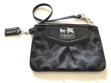 VTG Women  s COACH Carriage Black Wallet Coin Purse Canvas Leather Trim 