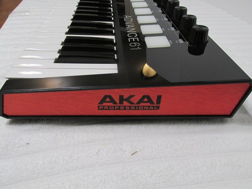 Akai Advance 61 Keyboard Controller Midi 16 Channel - Picture 14 of 17