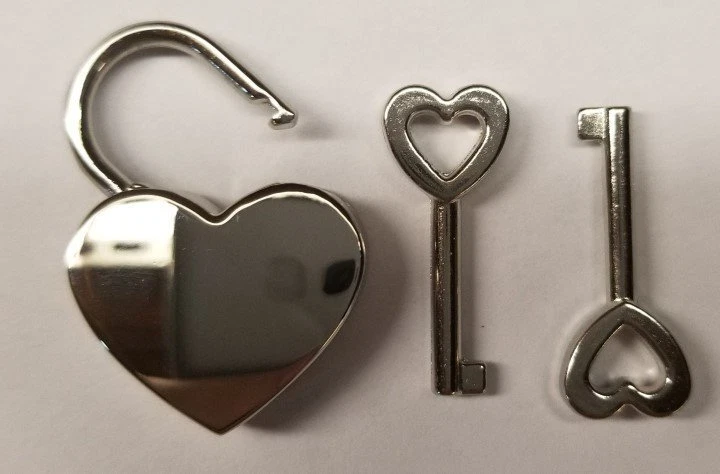 Corazón Niquelado Cromo Almohadilla Bloqueo Brillo Llaves de lujo Joyero Bolsa Pequeña... Foto 4 de 4