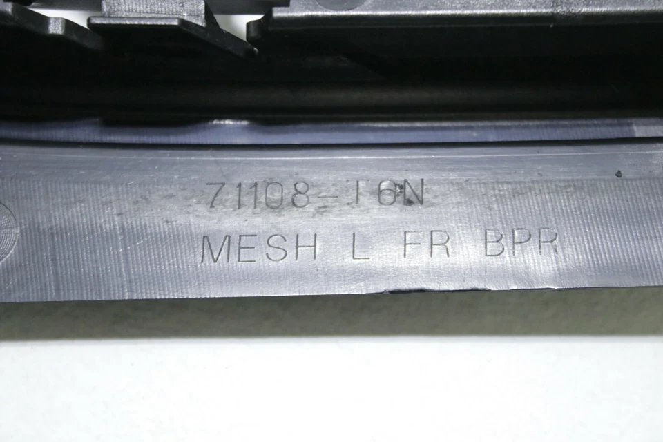 Para-choque dianteiro Acura NSX grade inferior esquerda 71108-T6N 2017 - 2021 fabricante de equipamento original - Imagem 4 de 4