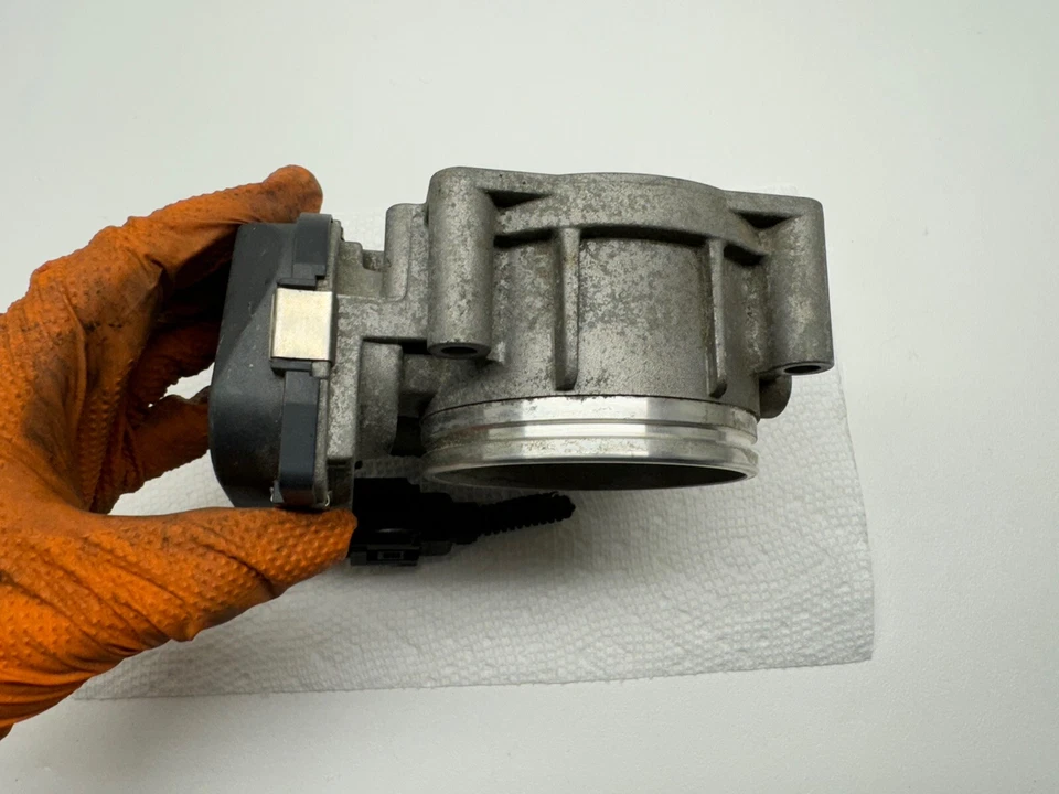 Carrocería de acelerador OEM barata para BMW X3 128i 328i 528i 3,0 L 2007-2012 BMW 328xi 3,0 L Foto 2 de 4