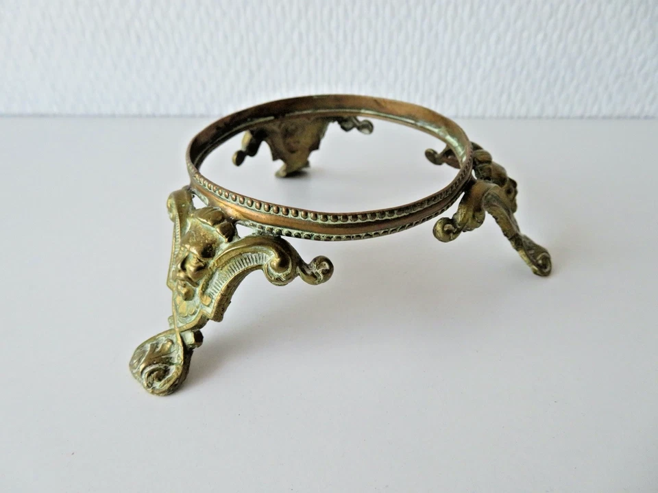 Ancien socle base support en bronze ou laiton , pour vase coupe statuette - Photo 2/4