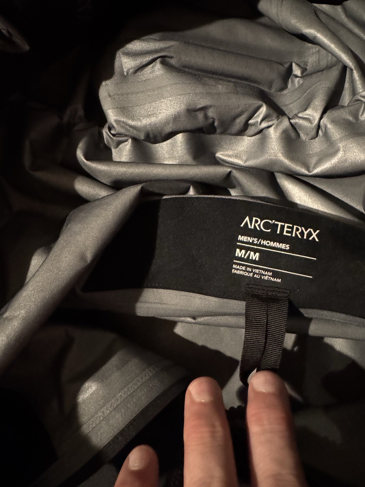 Arc'teryx Beta SL Men's Hooded Jacket Black Zip Logo Medium image 3