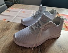 VTY Herrensneaker Sneaker Gr. 43 weiß Sportschuhe leicht Turnschuhe Sehr gut