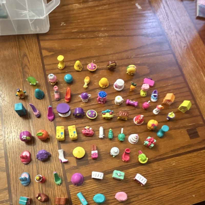 Shopkins Assorted Grocery Mini Food Figures Lot, Multicolored