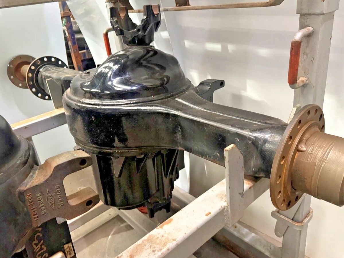 DANA SPICER D40-155H AdvanTEK 40 Tandem Axle Differential Rear
