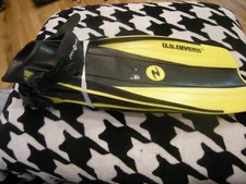 Nice U. S. Divers Aqua Lung Diving Fins, Size S / M  4.5 / 8.5
