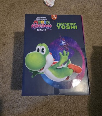 Super Mario Galaxy Movie Hatchin' Yoshi Hatching Egg Action Figure Fast Ship