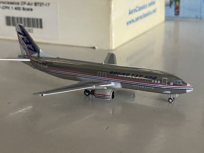 Panda Models Boeing Aircraft Company Boeing 737-400 1:400 N73700 PM202106