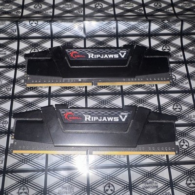 G.Skill PC RAM kit Ripjaws V F4-3200C16D-16GVKB 16 GB 2 x 8 GB DDR4 RAM 3200 MHz