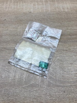 YQF000110   Fuse Fits for Land Rover Range Rover L322