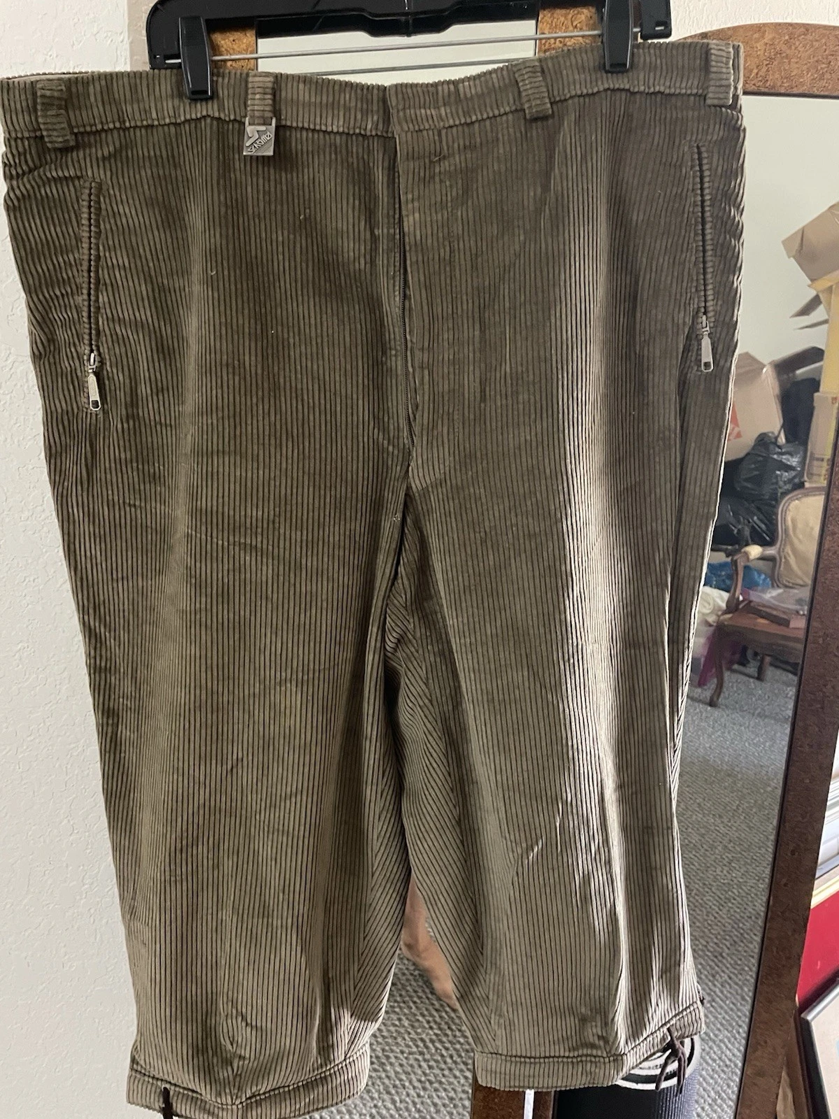 Schöffel trekking apparel Mens 42+ Green Corduroy Pants Made In Bavaria Germany
Opens in a new windo