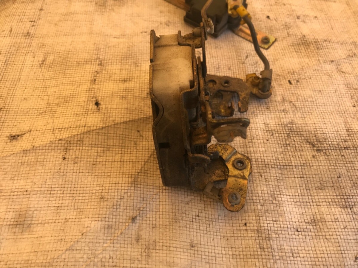 87-89 NISSAN Z31 300ZX LEFT DOOR LOCK LATCH AND ACTUATOR OEM | eBay