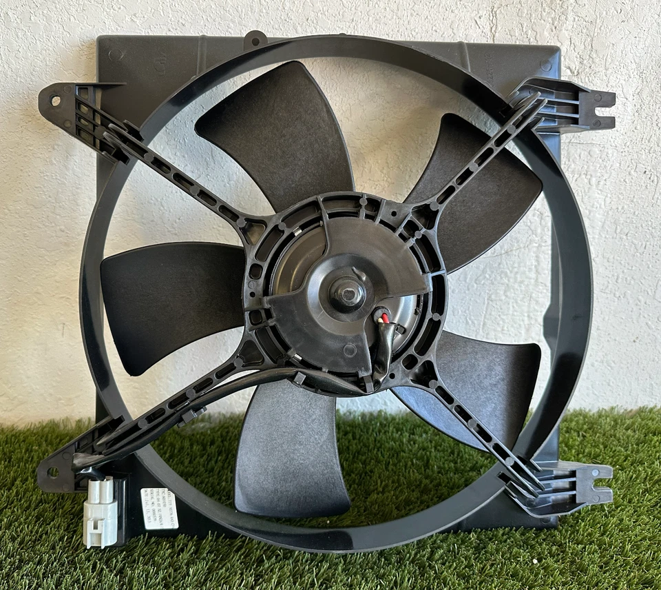 Ventilador de refrigeración del radiador 601050 para 2004 2005 06 2007 2008 Suzuki Forenza 05-08 Reno Foto 2 de 4