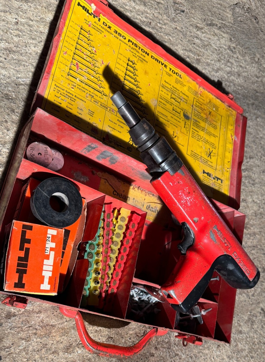 HILTIのセット HILTI DX 350 Piston Drive Tool & Fastening System w/ 24 Mags