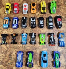 Lot of 24 Vintage HOT WHEELS Micro Machines near excellent
