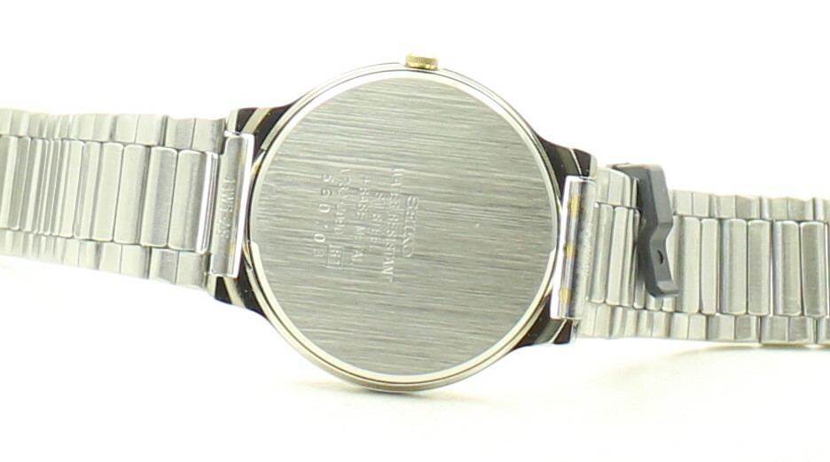 VINTAGE SEIKO Quartz Gents Dress WATCH V732-0090 Japan 1995 