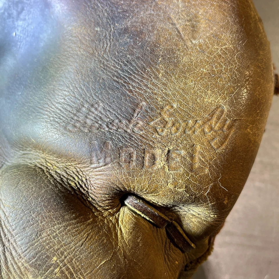 Vintage Macgregor  Baseball Glove Catchers Mitt Gordy Flex-pad RHT G182 - Image 3 of 4