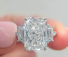 7.00Ct Radiant-Cut VS1 Lab Grown Diamond Thre...