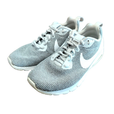Nike Air Max Motion LW Shoes Womens Size 8 White Black Mesh Running Comfort