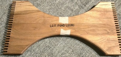 Lost Pond Looms Wooden Handheld 11 Inch X 6 Inch With Needles