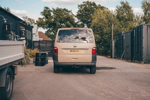 VW Transporter T5 T6 4Motion T32 Kombi Campervan STITCHES + STEEL - Picture 12 of 19
