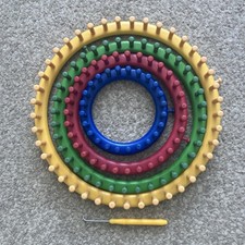 Provo Craft Knifty Knitter Rundwebstuhl Serie 4er Set