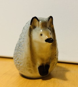 VTG RARE Lomonosov Porcelain Figurine Russia USSR Hedgehog Hand Painted MINT